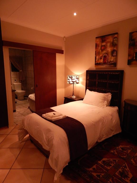 Border Close Guesthouse Upington Exterior foto